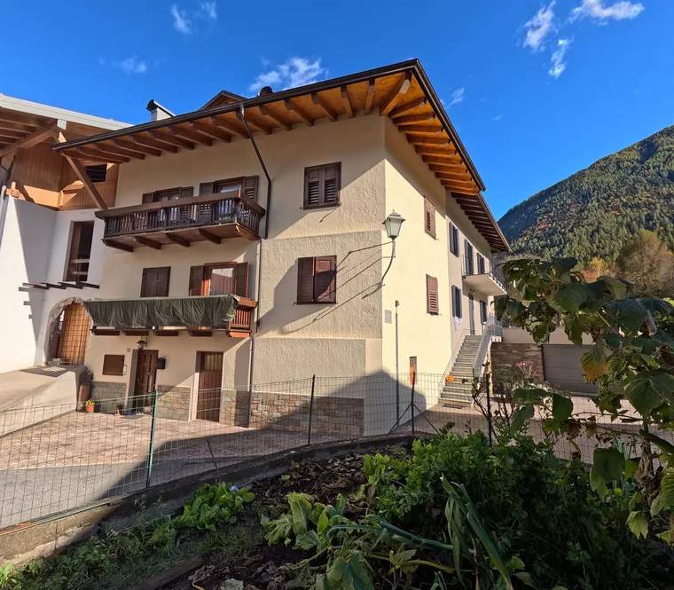 Esterno di Casa Tiziana a Carciato